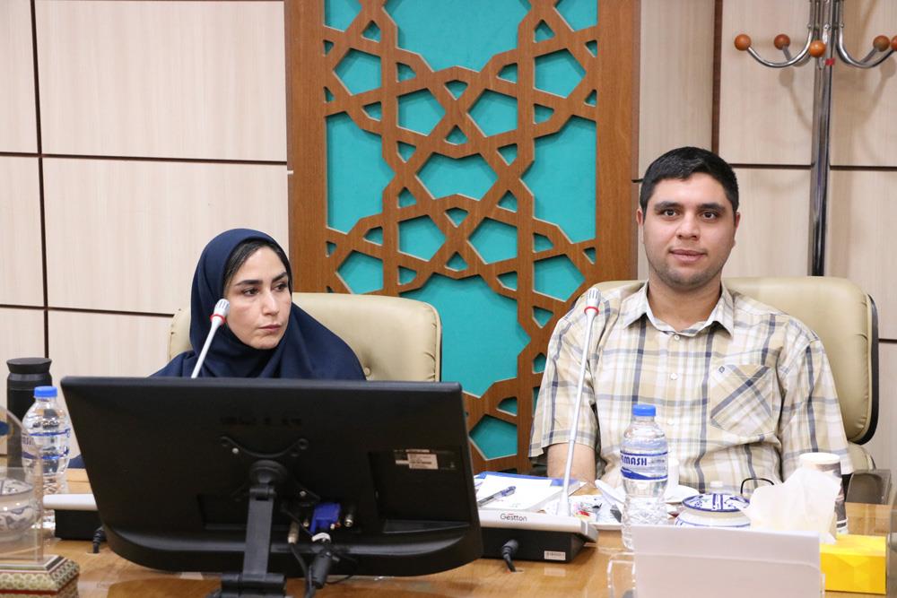 نشست گروه گیاهان دارویی و فرآورده های طبیعی 3